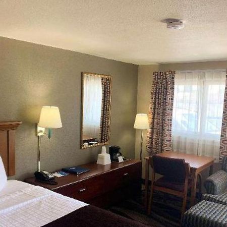 Rodeway Inn & Suites Sheridan Exterior photo